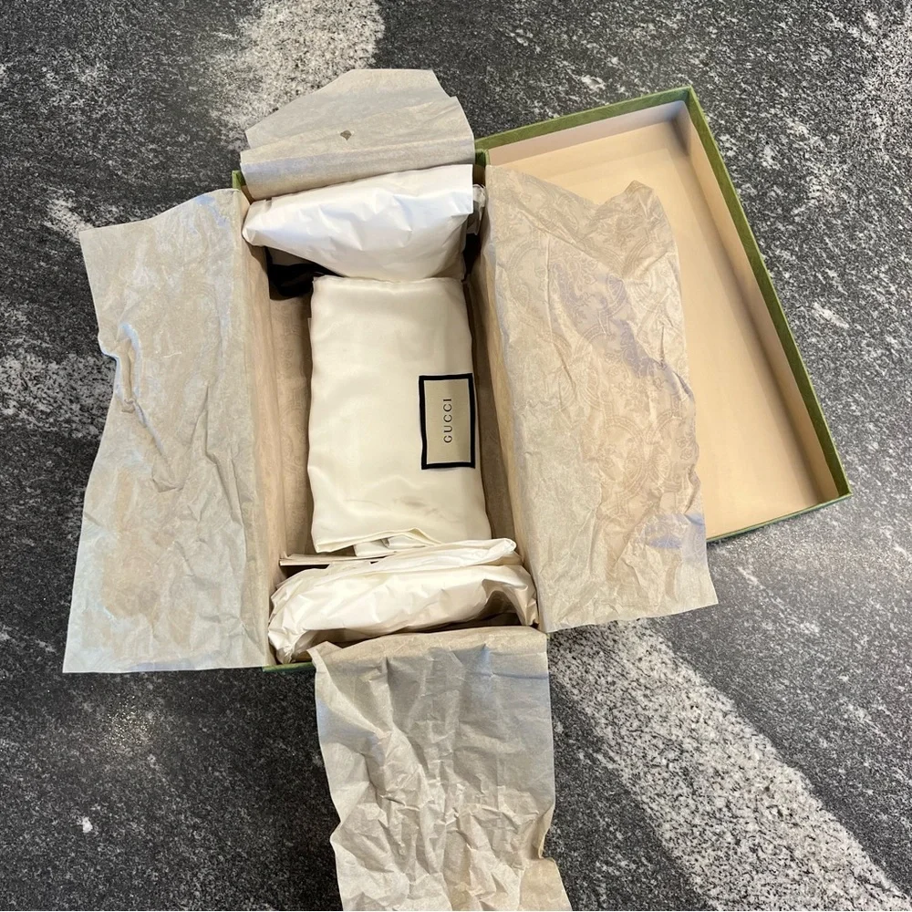 Gucci Lime Green Embossed Box - empty